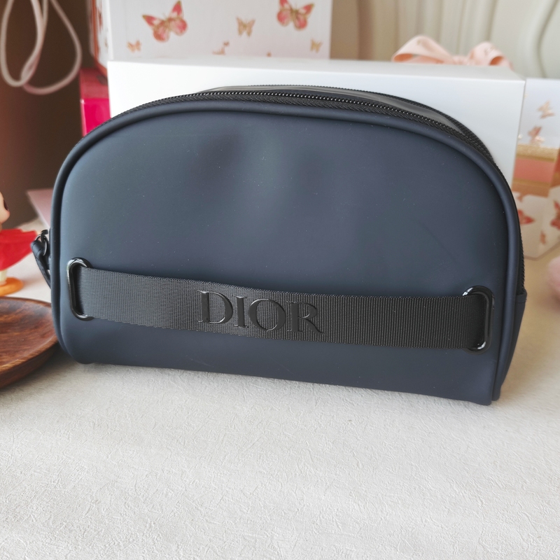 In Stock! Dior Wilderness Men's Zipper Storage Bag, Large Capacity 22*9*13.5, Outer Packaging Slightly Compressed