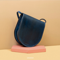 Three bananas original design minimalist crossbody personality round womens bag shoulder mini niche tanned saddle leather bag