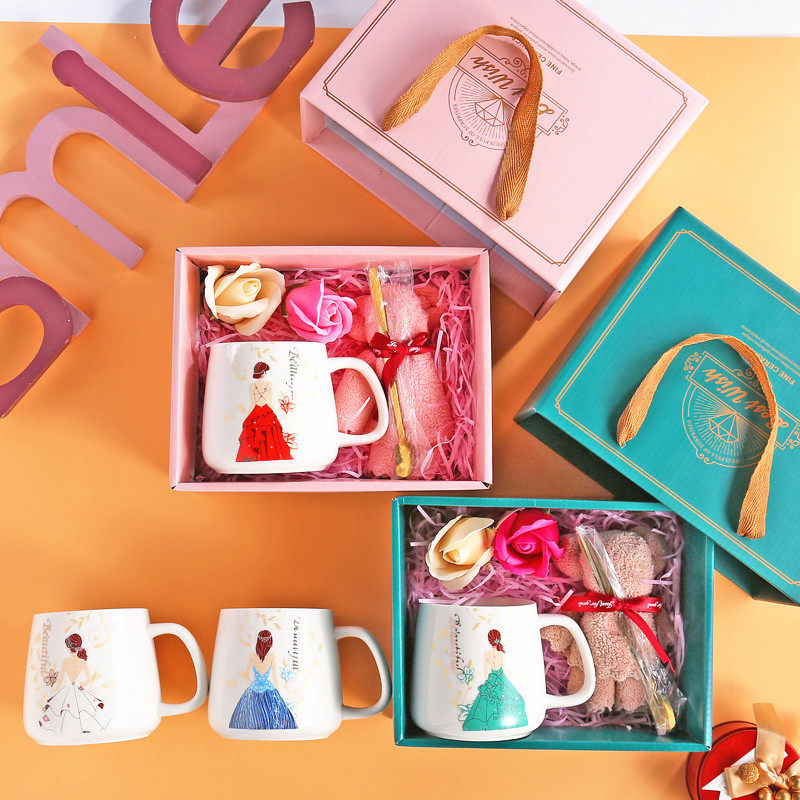 Festival practical activities small giftsCreative giftsMarriesGift gift opening gift gift box customization