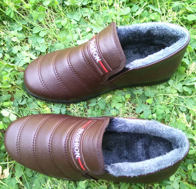 Old Beijing winter man plus water-resistant cotton shoes high helps warm mom dad grandmother and old soft cotton shoes