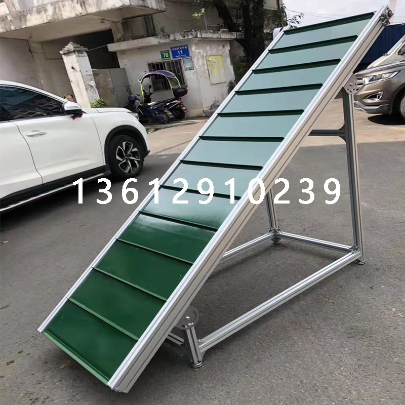 Small conveyor conveyor belt belt climbing belt conveyor belt conveyor lift injection molding machine connecting table