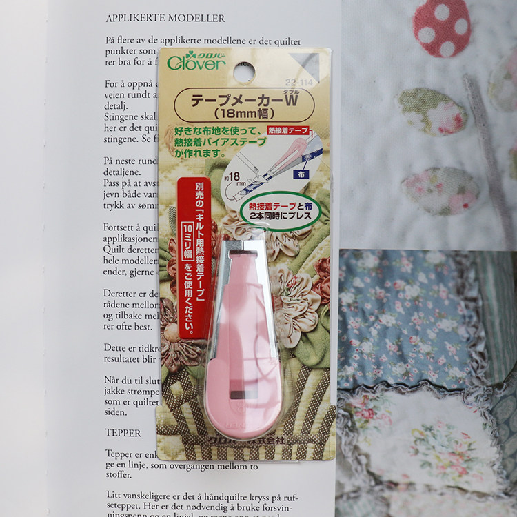 Japanese Cola Clover with double-sided glue slot with tape roller 18mm 22-114