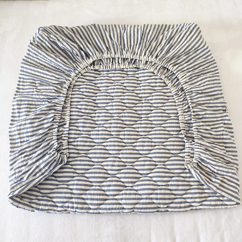 Foreign trade export Japanese pure cotton quilted fitted sheet cotton mattress protector thickened striped cotton linen 1 meter small fresh