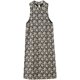 The classic resurrection this issue must be a versatile three-dimensional black and white floral half-high neck knitted base skirt