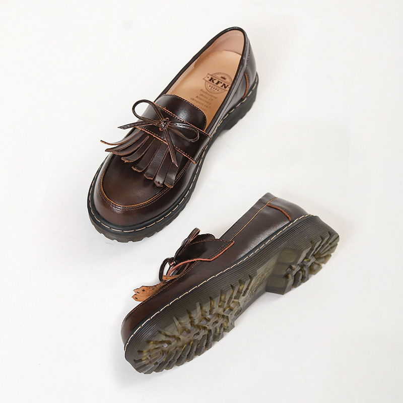 小皮鞋的华丽变身：2025春款法式蝴蝶结乐福鞋引领复古潮流