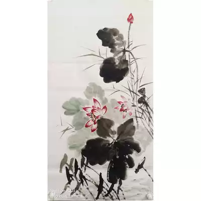 Pure hand-painted Chinese painting four-foot vertical lotus freehand ink painting Zhongtang calligraphy and painting flowers and birds paintings Support customization