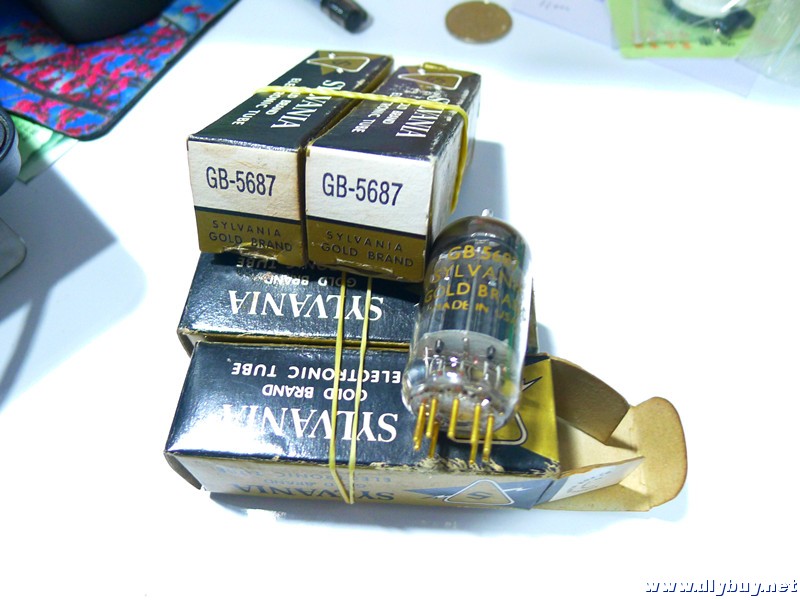 New in original boxes Xiwannian 5687 Gold Feet Vacuum Tube