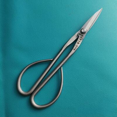Japanese imported stainless steel leaf and bud shears, garden and gardening shears, potted plant gardening long shears, pruning shears, tree bud shears