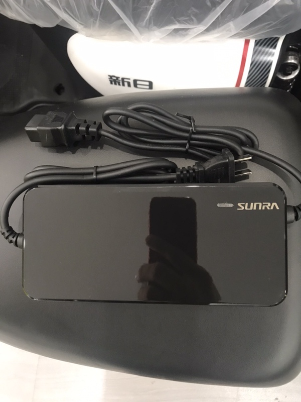 New Original Lithium Battery Charger 60V4A (20Ah-26Ah)