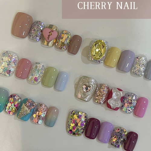 Блестки для ногтей для маникюра на день Святого Валентина