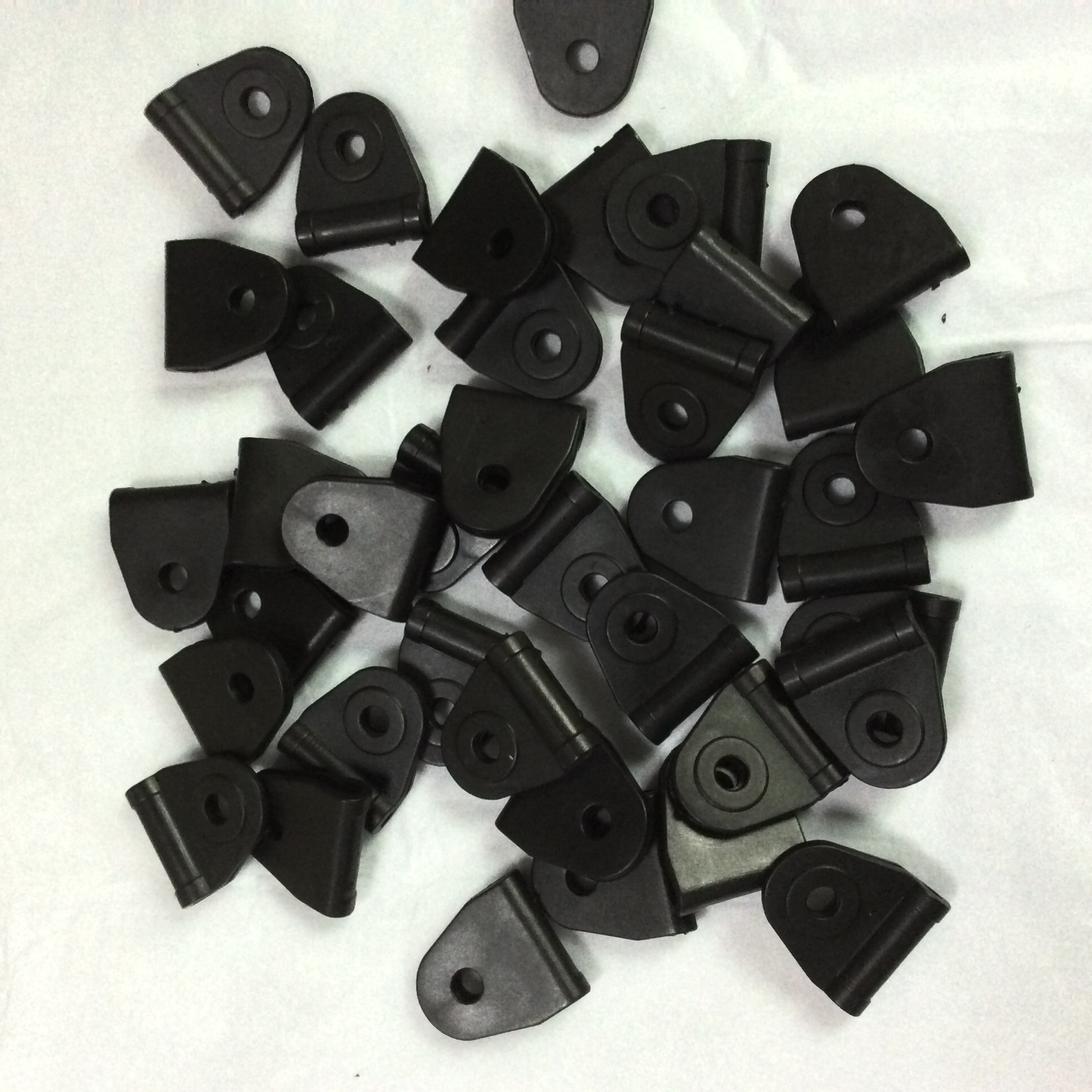 Manufacturer direct plastic triangular fixed button triangular beating nail for wearing elastic rope adhesive buckle webbing tail