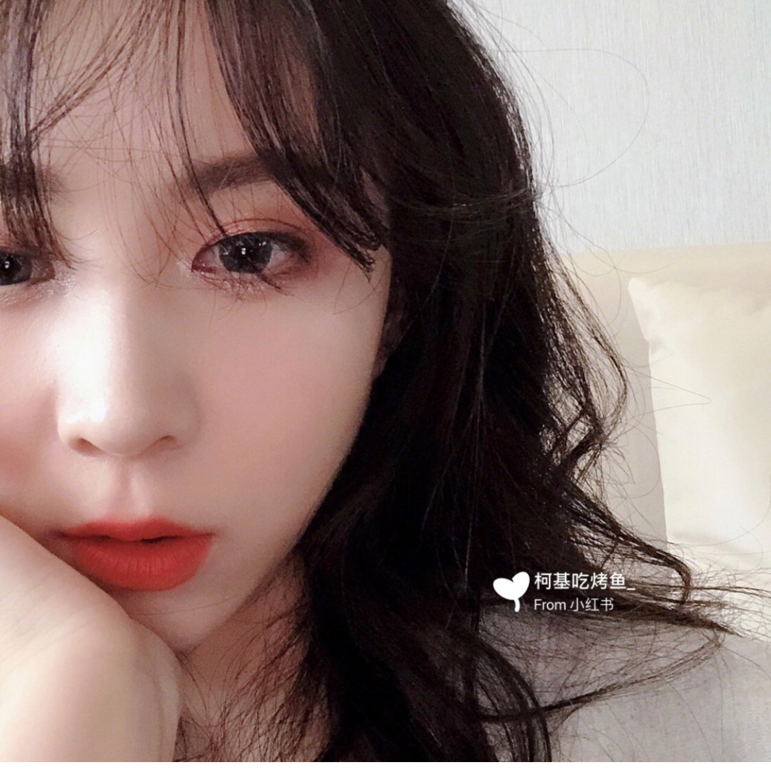 Judydoll hoa cam nằm bút tằm nữ trang điểm mắt hoa cúc cao nhẹ màu đỏ với mắt ngọc trai góc mắt 06 thanh đầu tốt - Bóng mắt phấn mắt 3ce