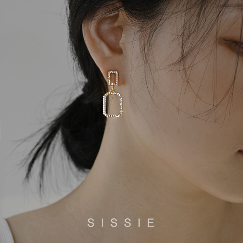 Invisible ear clips for women without ear piercings, cold wind, tea temperament, light luxury design, geometric line earrings