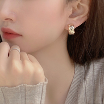 Semi-circular temperament versatile earrings ~ earrings without earrings
