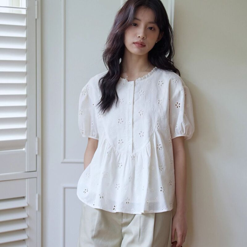 Pure Cotton French Embroidered Hollow Puff Sleeve Shirt for Women, Summer Loose Round Neck Ruffled Doll Shirt Top with Lining