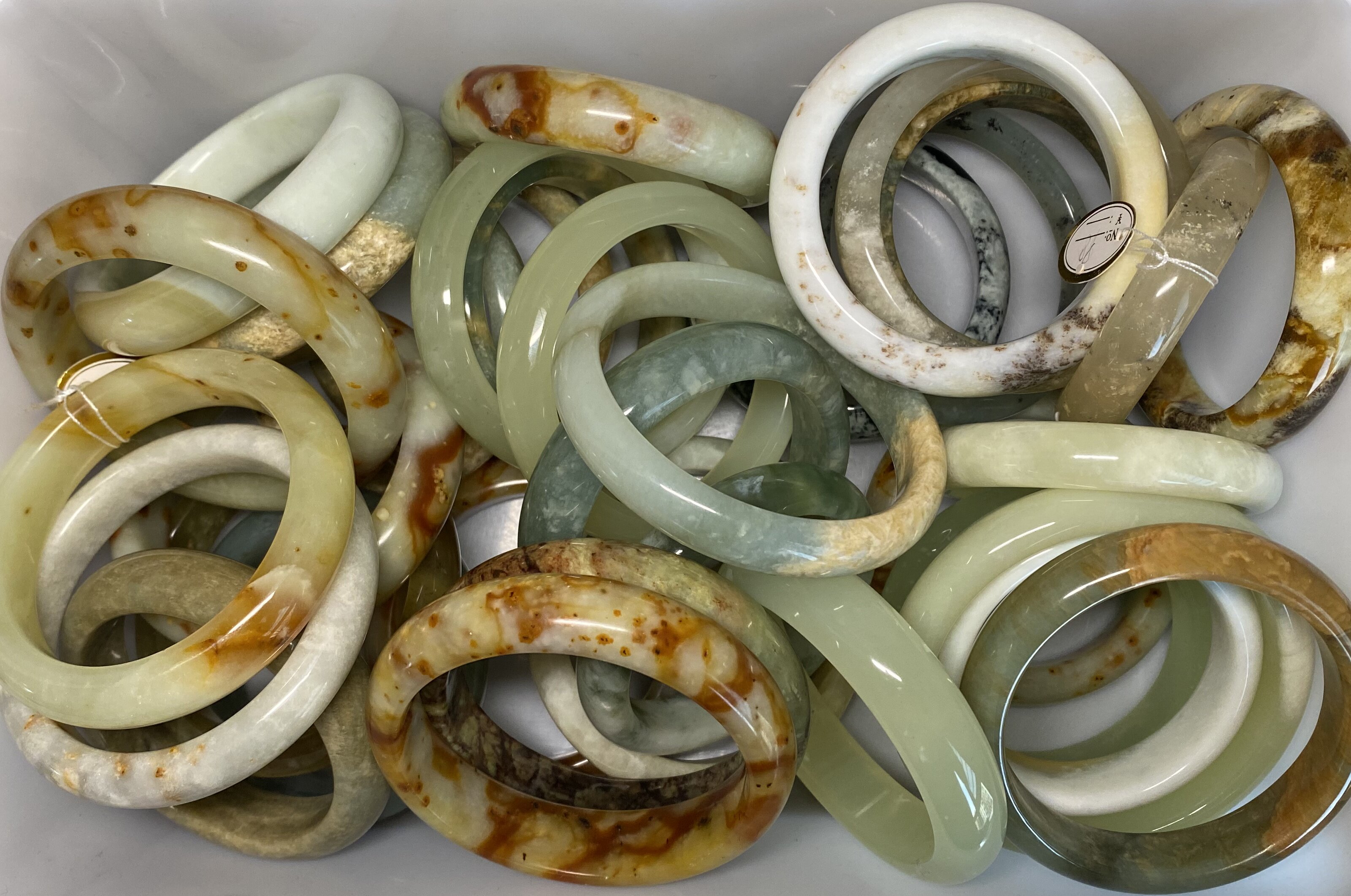 Xiu Jade Source Ladies Bracelet Straight Sowing Room Drain Flower Jade Liaoyang Yellow Water Grass Size full overvalue