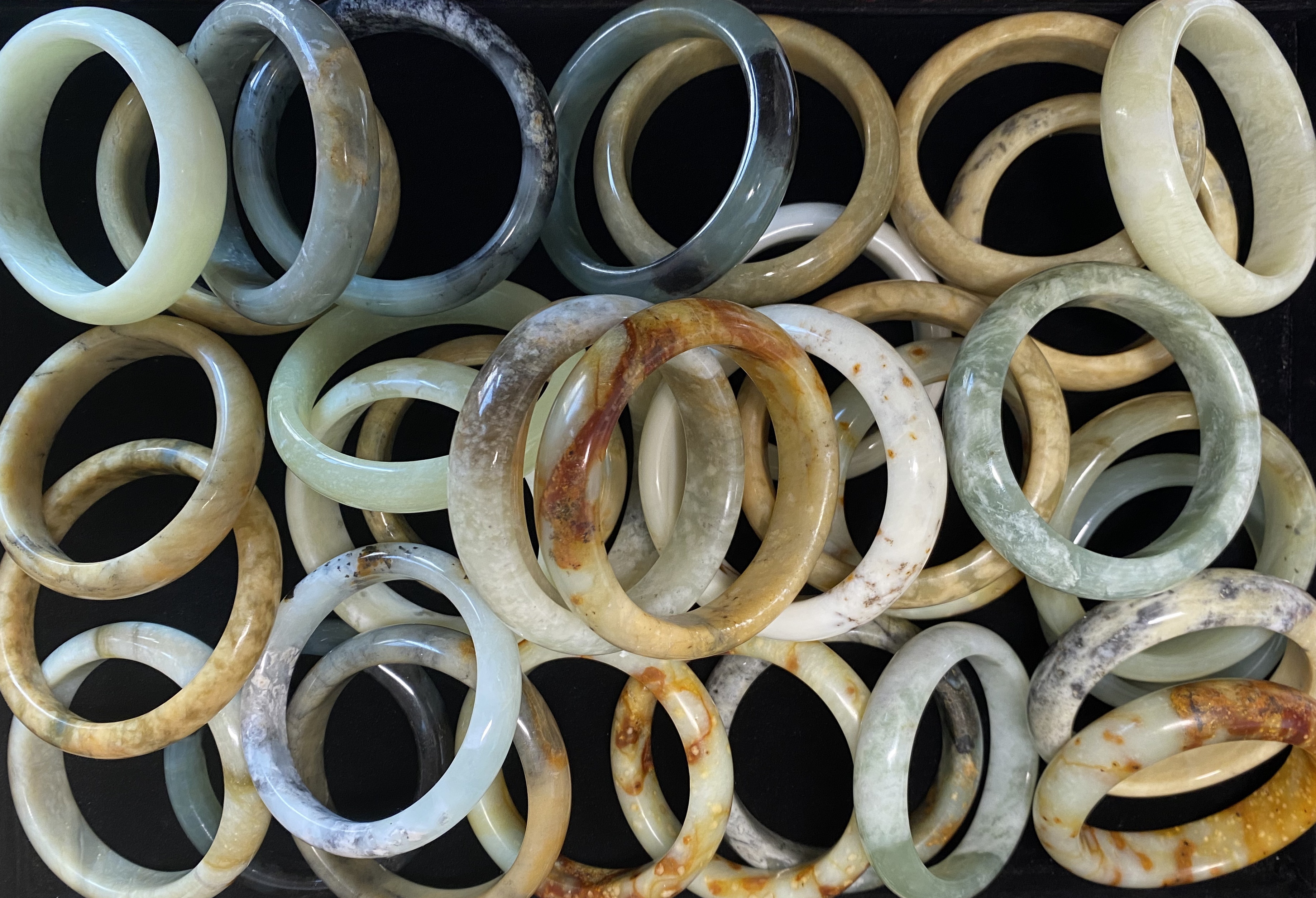 Xiu Jade Source Ladies Bracelet Straight Sowing Room Drain Flower Jade Liaoyang Yellow Water Grass Size full overvalue 