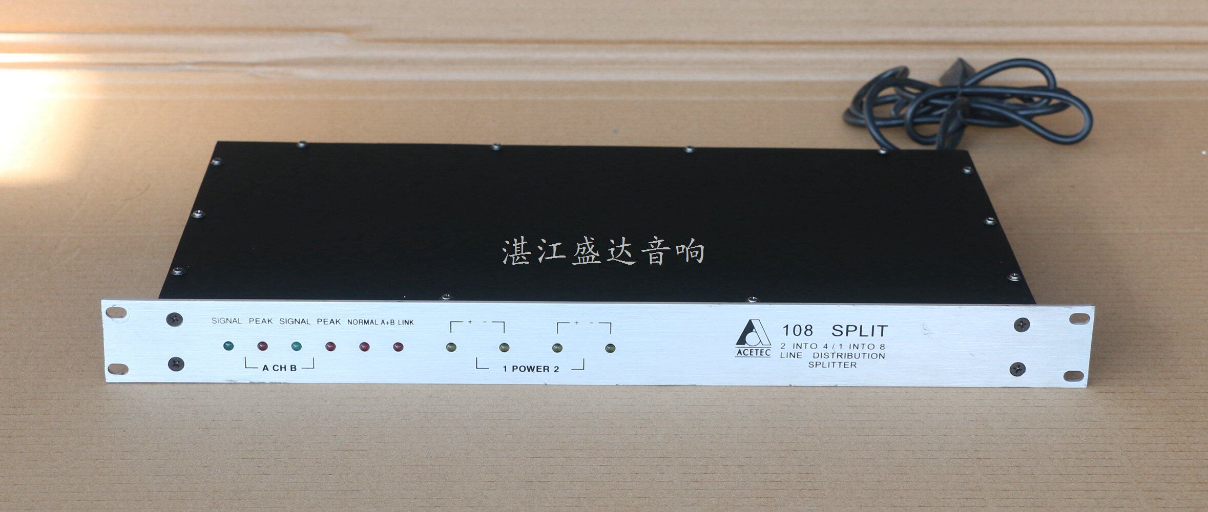 Second-hand original imported American ACETEC theater sound 108SPLIT 2 in 8 out audio signal splitter