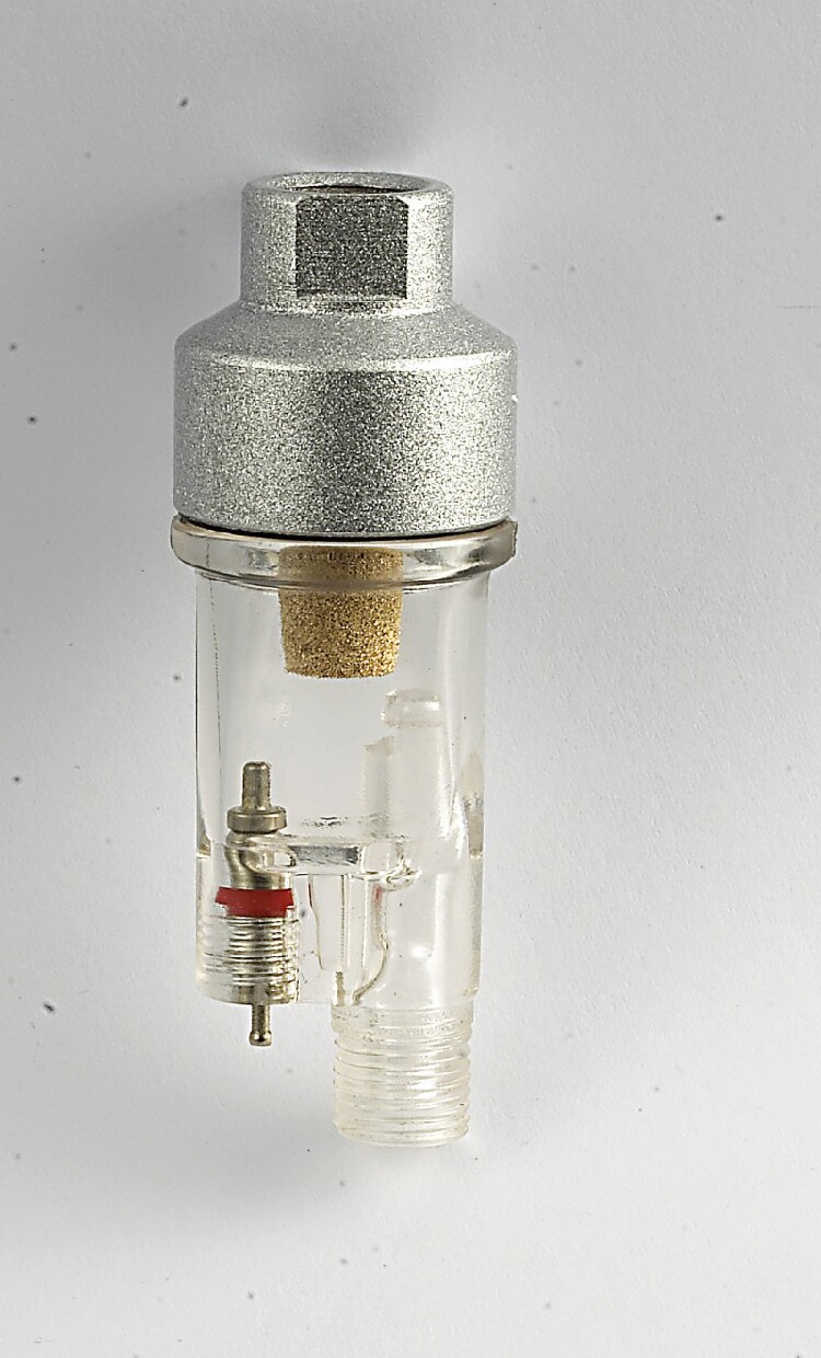 Model upper color spray pen air pump with meme-type water grid water separating oil and water separator spray pen tail pick up filter