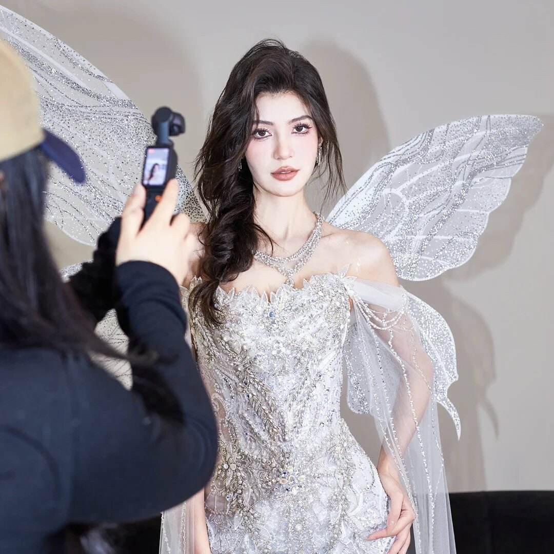 green emerald velvet dress Amazon.com: Goenb Fairy Wings for Adults, Fairy Wings and Wand Sparkle Butterfly  Wings Angel Wings Halloween Party Favor Costume Dress up Silver : Clothing,  Shoes & Jewelry