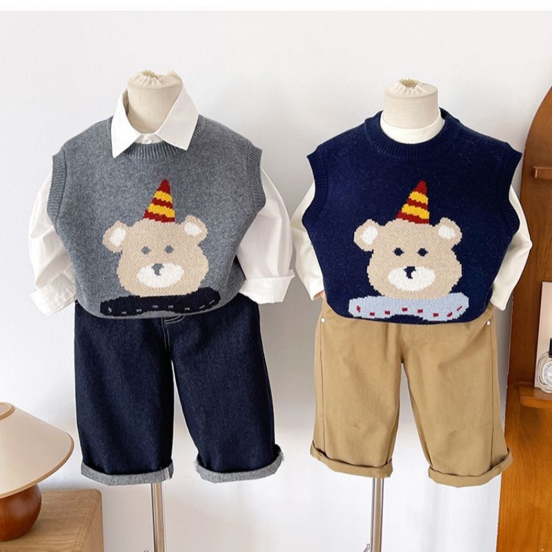 Boys and Girls Bear Sweater Vest Autumn and Winter New Style Children's Cartoon Preppy Style Knitted Vest Layered Top