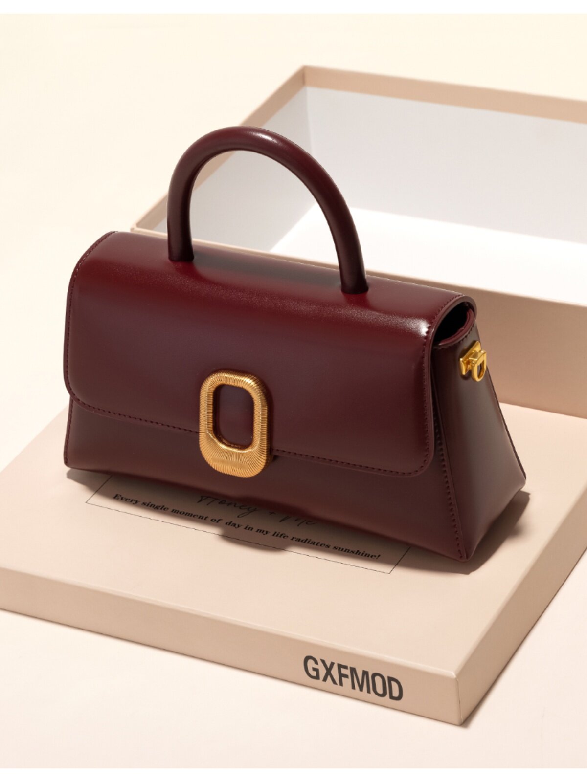 Gxfmod New Product Accessible Luxury Retro Cowhide Hand-Held Small Square Bag 2026 New Style Western-Style Bridal Bag Red Wedding Bag