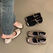 Xiaoxiangfeng chaussures simples à bout carré et talon épais pour femmes 2024 printemps et été nouveau style tempérament français fée talon haut Mary Jane chaussures