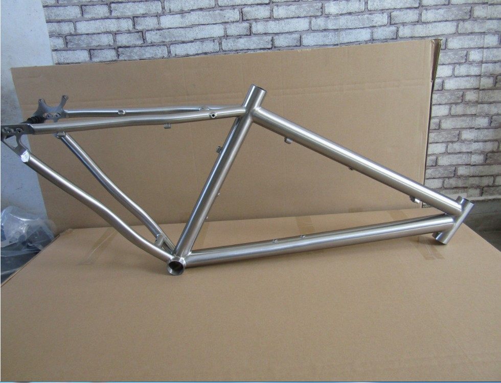 Titanium alloy mountaineering frame manufacturers direct titanium frame send titanium alloy kettle frame 17*27 5 mountaineering frame