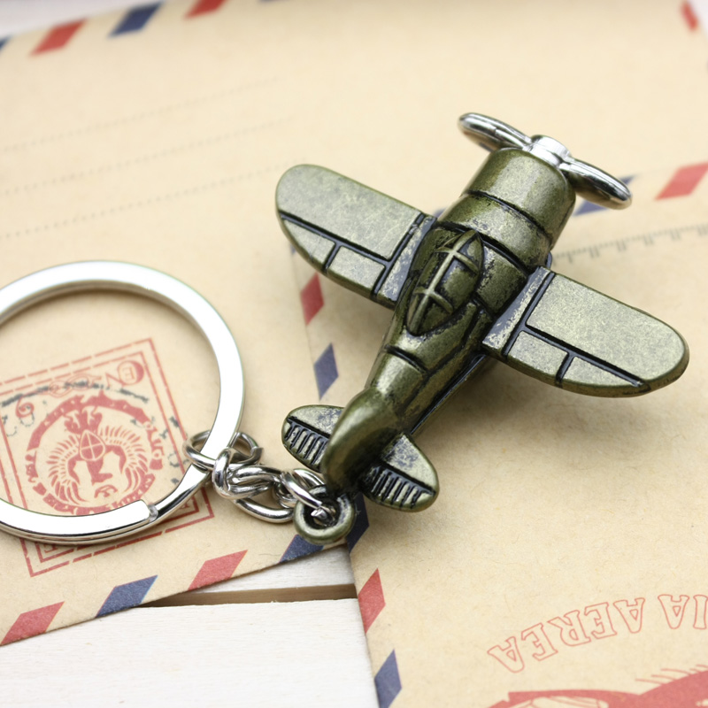 Mini retro World War II aircraft model old-fashioned fighter trinkets creative fighter keychain pendant all metal