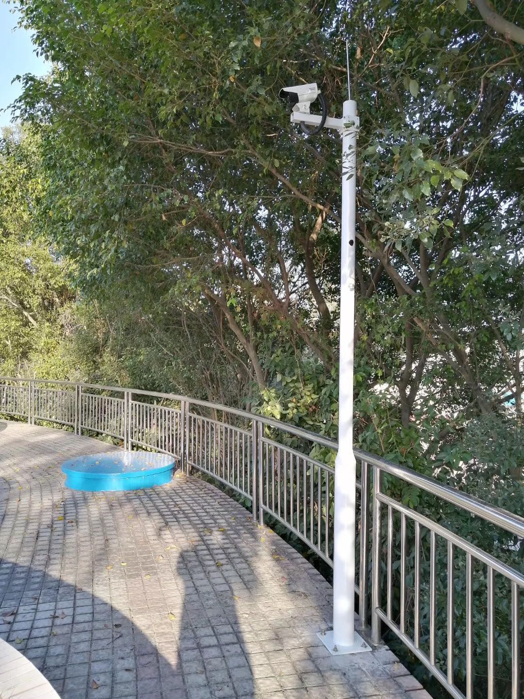 Monitoring pole outdoor monitor pole camera pole stainless steel gun bracket road octagonal pole