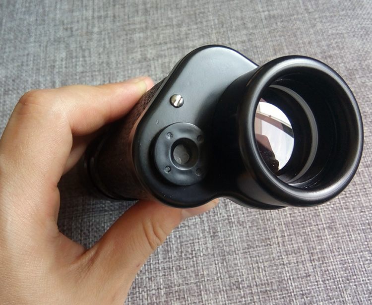 Hộp da bò lớp đầu tiên HD 62 mẫu Kính viễn vọng một mắt 8 lần quan sát kính viễn vọng du lịch thể thao ngoài trời - Kính viễn vọng / Kính / Kính ngoài trời ống nhòm celestron