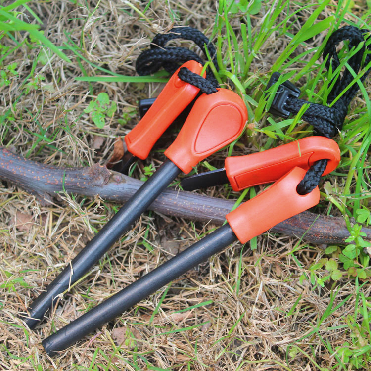 The special price increases the number of bats to really lengthen the fire-taking machine to fight the fire-stone magnesium stick and the magnesium strip is 9CM long