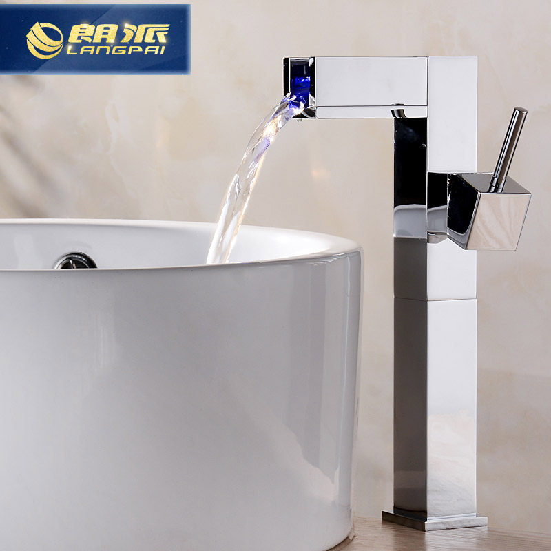 ������ԡ������������ˮ��ͷT95019