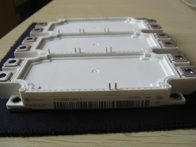 FS300R12KE3 FS300R17KE3 FS300R12KE3-S1 FS225R12KE3