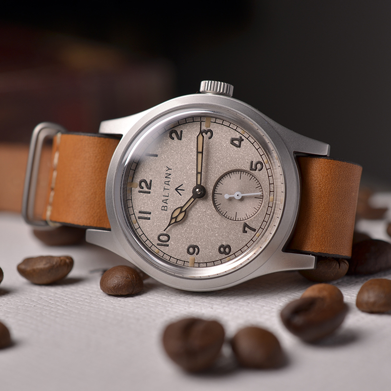 Baltany Vintage Mechanical Watch Small Seconds Swiss S2025 Retro Dial Two-Tone Luminous Cathedral Hands Wristwatch