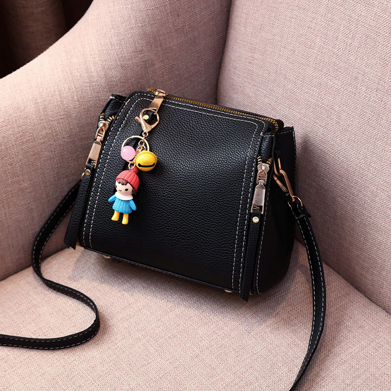 Shanghai Spot Warehouse Qingpu District Guest for Qingkura Ottles Discount Officers Net Slanted Satchel Casual Bucket Bag