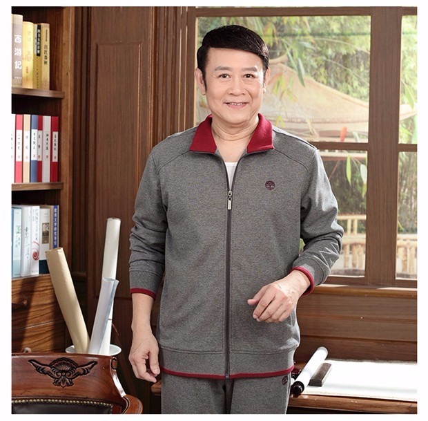 Bộ đồ thể thao cotton trung niên phù hợp với nam mùa xuân và mùa thu cha mặc áo len thể thao giản dị phù hợp với bộ đồ hai mảnh nam quần bò nam đẹp