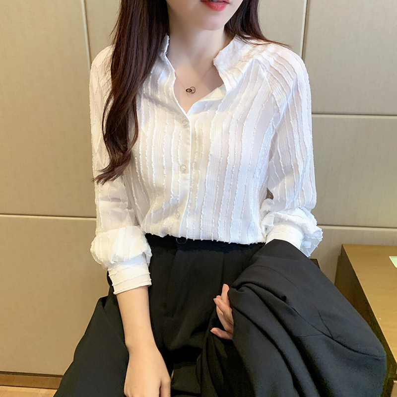 2022 Summer New Law Style White Shirt Woman Long Sleeve Temperament Snowspun Shirt Design Sensation Niche Hitch Blouse