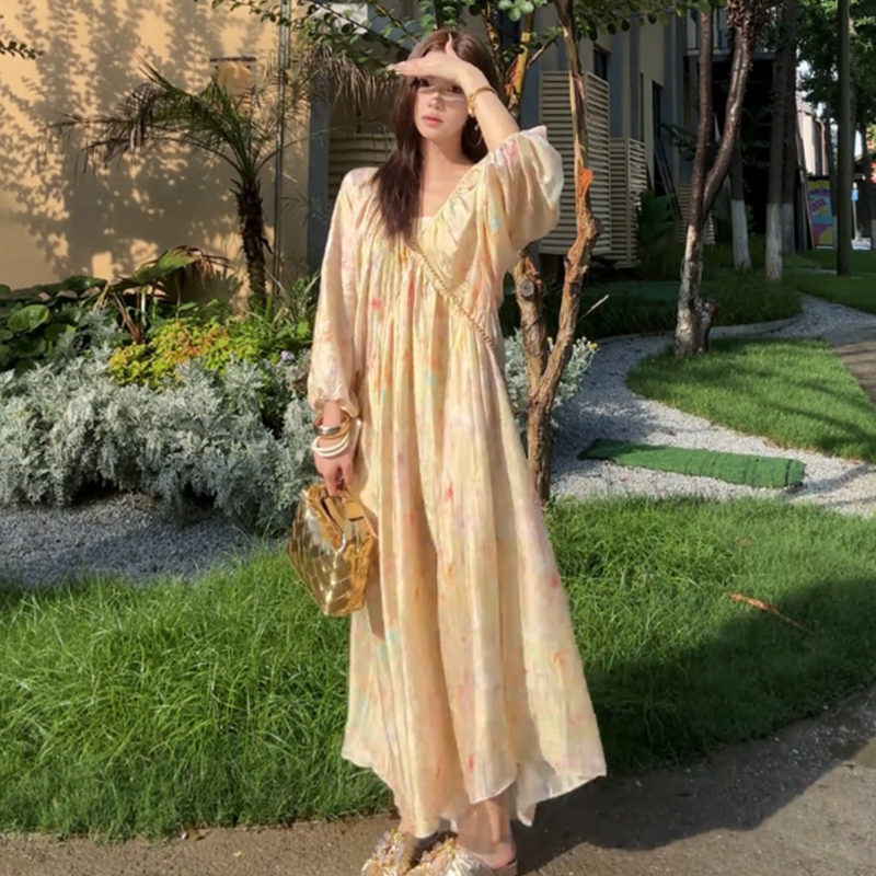 Resort Style Oil Painting Floral Long-Sleeved Dress Women's 2025 Early Autumn New Casual Versatile French Long Dress