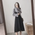 Váy retro kiểu Pháp qua đầu gối dài kiểu Yamamoto chờ đợi váy mùa thu và mùa đông với áo khoác bên trong một chiếc váy đan nữ đầm dài qua gối cho tuổi trung niên Váy dài
