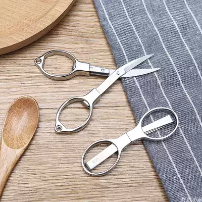 Hangzhou Zhang Xiaoquan stainless steel forged stretch travel scissors folding easy to carry, sharp light riding nail scissors