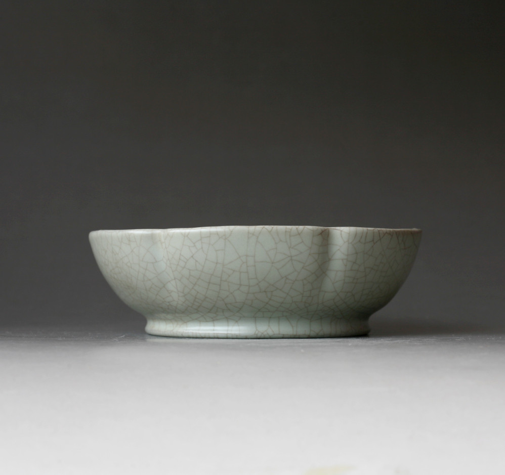 Meng Yusong Re-fired Northern Song Official Kiln Porcelain Sunflower Wash with Butter Beige Glaze in the 1990s Rare Materials