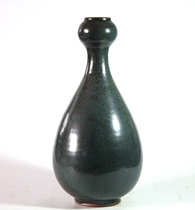 80s charcoal kiln burnt green Jun with iron rust red glazed porcelain garlic head bottle
