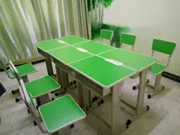 Укрепление двойные зеленые столы и стулья