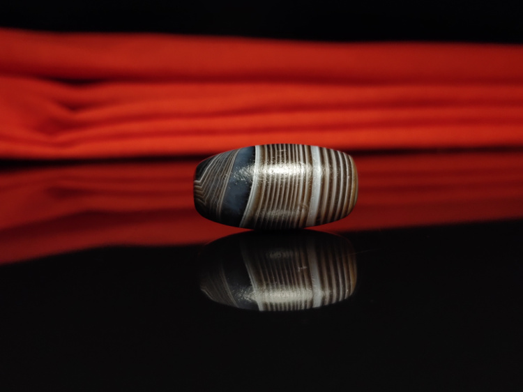 Antique Everest Tibetan stalking silk Manau small Lezi silk Manau Tibetan area Old beads Old Manau old objects