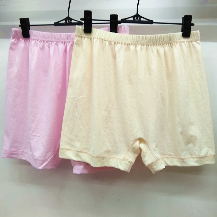 3 phụ nữ mới trung niên và già cotton đồ lót mẹ quần short cũ cộng với phân bón để tăng quần eo cao quan lot dui