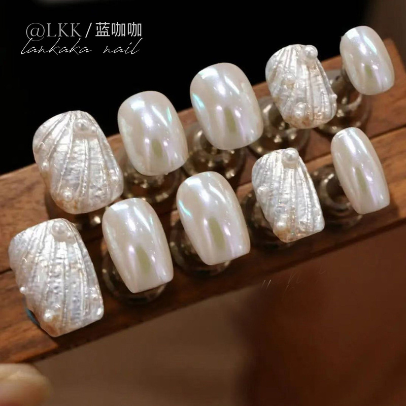 White Wearable Nails, Short Style, Summer Whitening, Handmade Wearable Nail Art, 2026 New Style, High-End, Super Popular Nail Patches