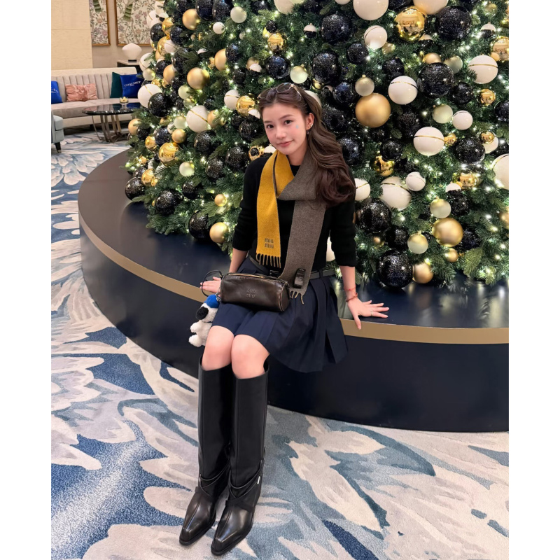 Hong Yanglin~ Boots Similar to Those Worn by Homebodies~ Women's Long Boots, a Popular Winter Style, Very Attractive High-Top Riding Boots