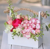 Floral box woody flower basket handbag European style creative flower shop inserts flowers hemp rope packing basket flower pot containing wood box