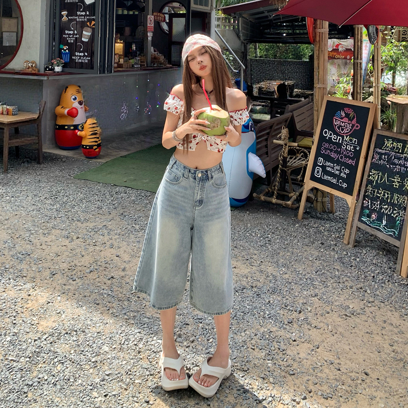 Wide-Leg Cropped Denim Shorts for Women, New Spring/Summer Vintage Shorts with Drape, High-Waisted, Slimming, Loose Straight-Leg Five-Point Pants